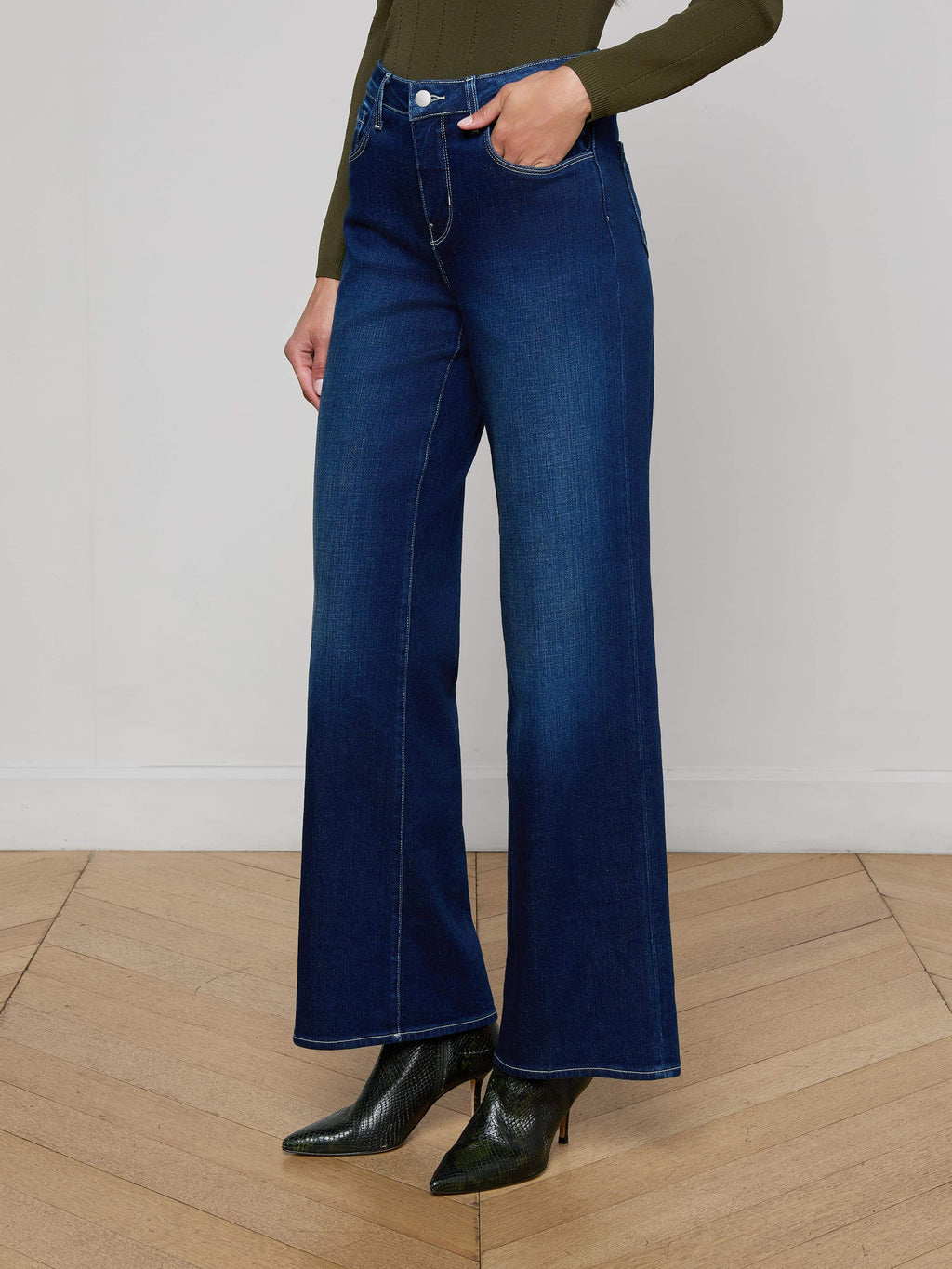 Alicent Wide-Leg Jean